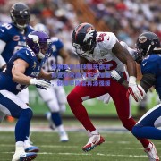 无锡吴钩足球俱乐部官方宣布宋鑫涛正式加盟，新赛季阵容再添强援