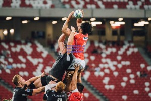 巴萨主场迎战马竞，历史魔咒能否避免？十六年主场连败危机再现